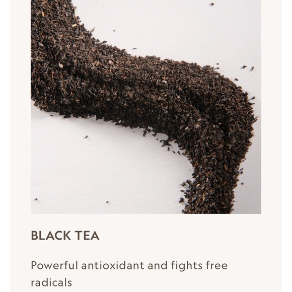 NIB Tone Up Primer - Essential Glow w/ 8 SuperBlacks Essence - Picture 9 of 11